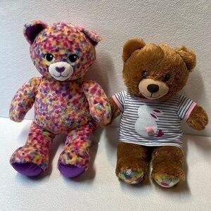 Build-A-Bear bundle of two stuffed animals.